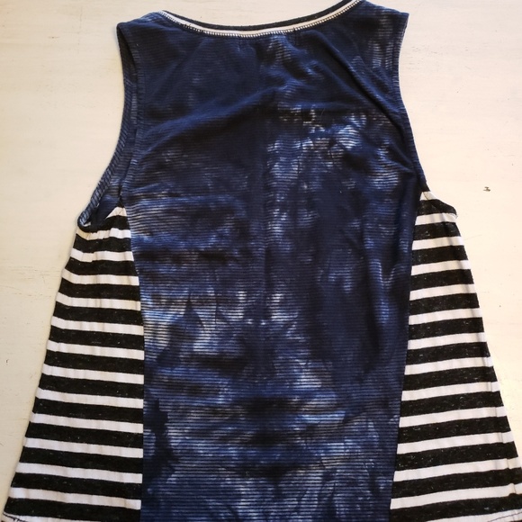 Top - Picture 2 of 2